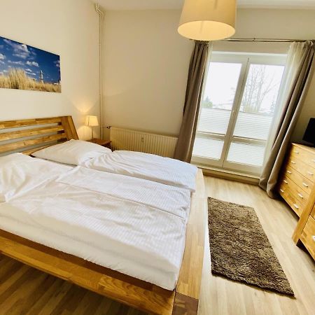 Bootshaus/ Holzdeck Apartment Rostock Luaran gambar